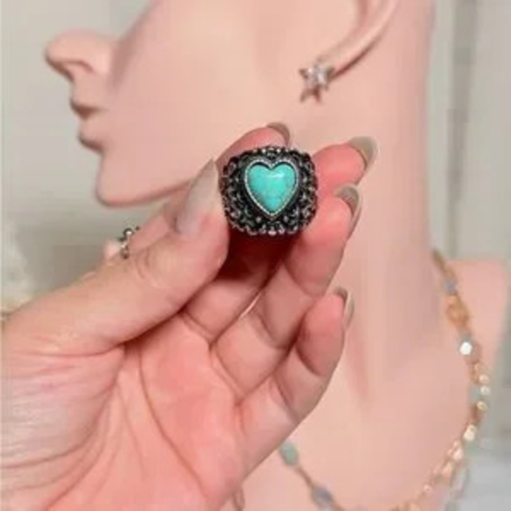 ?? Turquoise Heart Ring - Picture 6 of 6